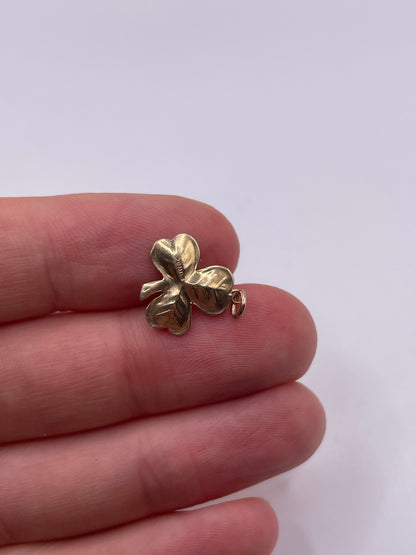 9ct gold clover charm