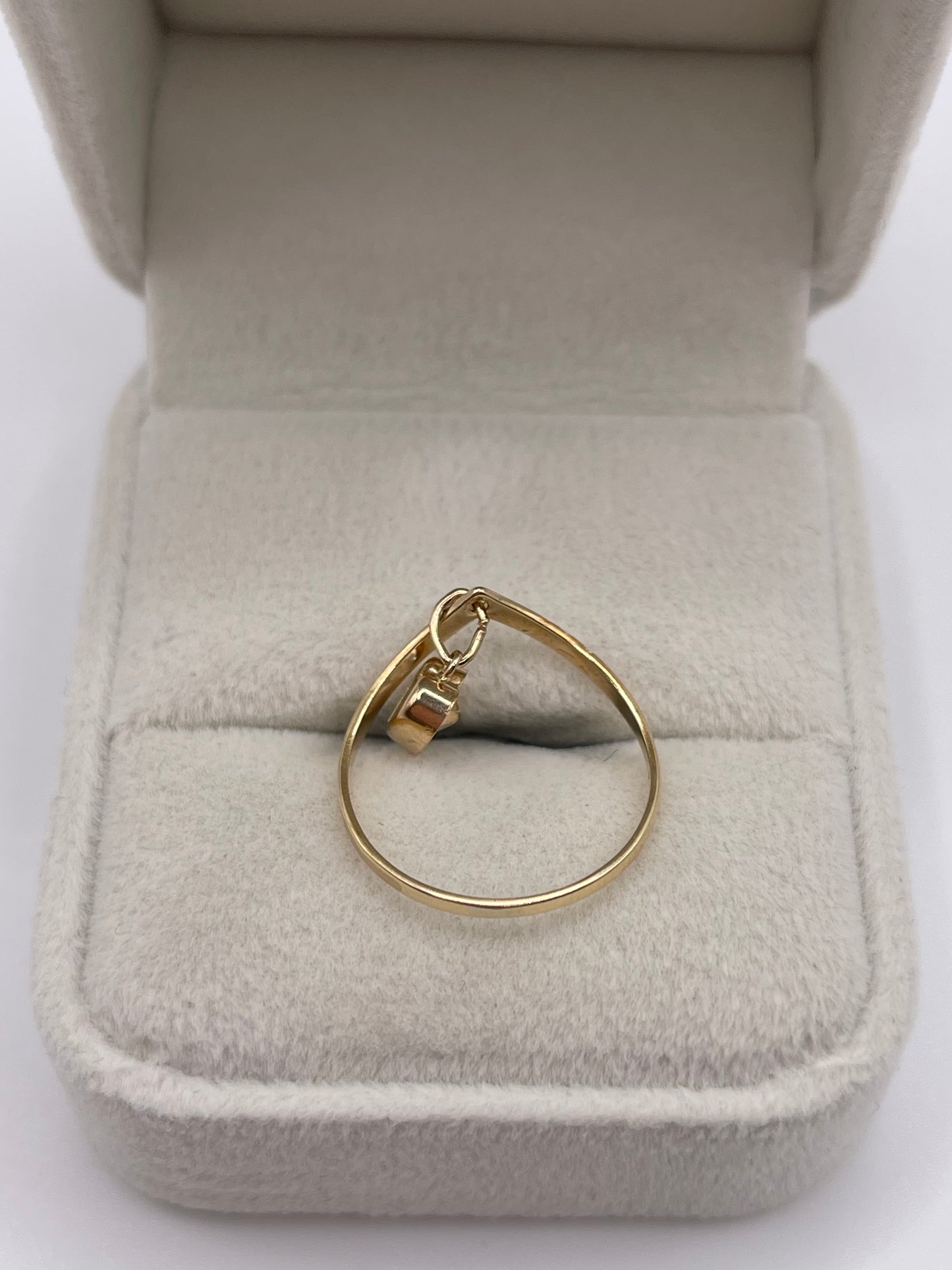 9ct gold cz heart ring
