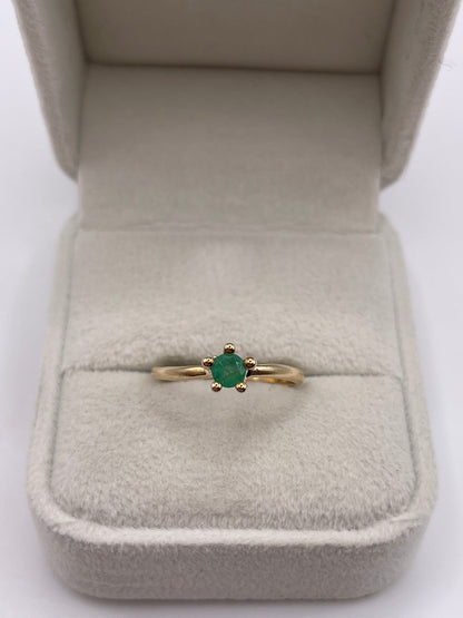9ct gold emerald ring
