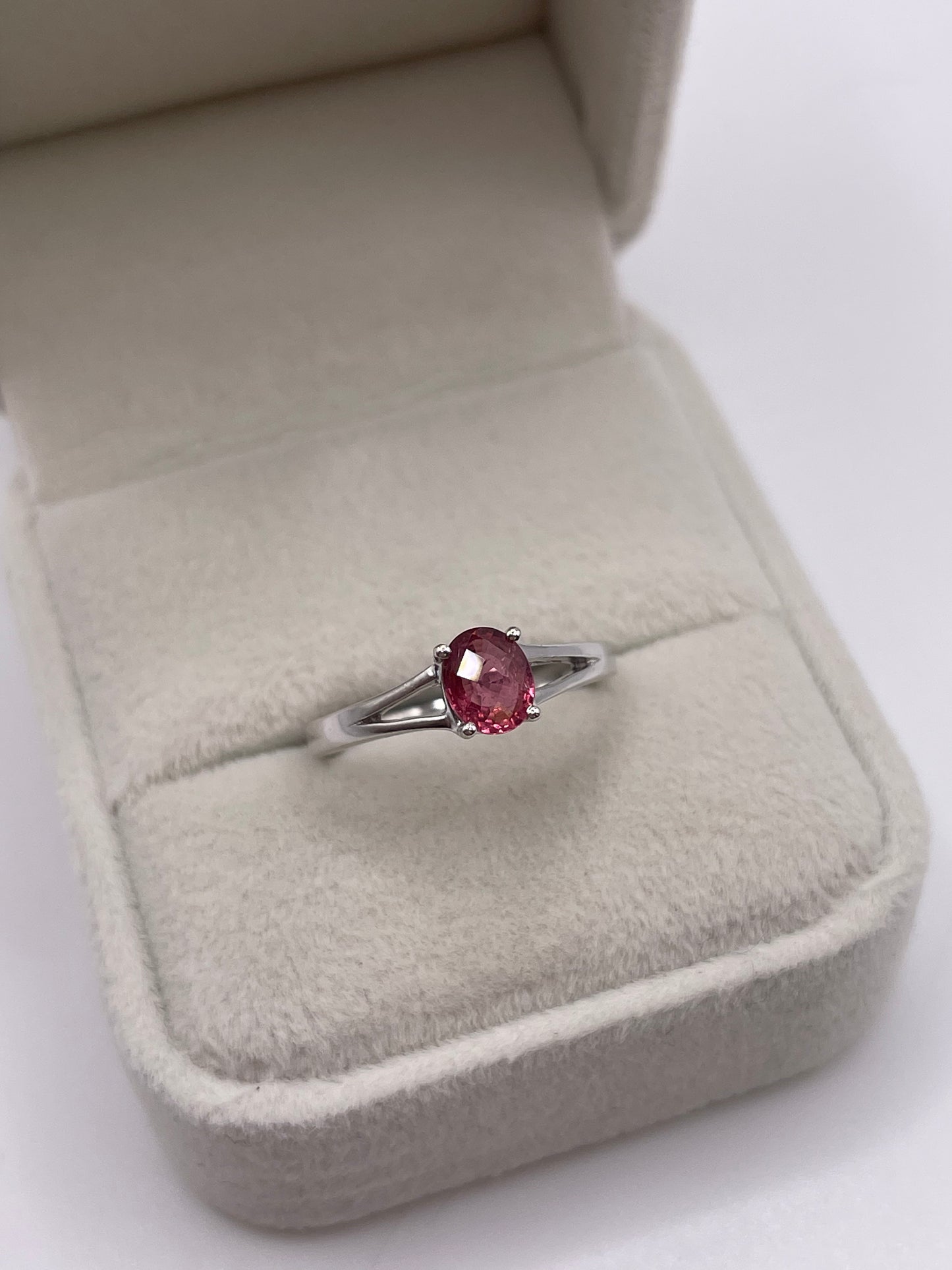9ct gold tourmaline ring