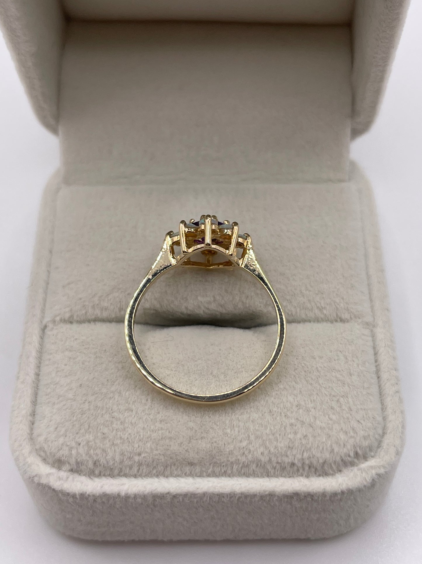 9ct gold amethyst and opal ring