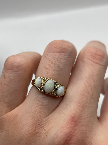9ct gold opal and diamond ring