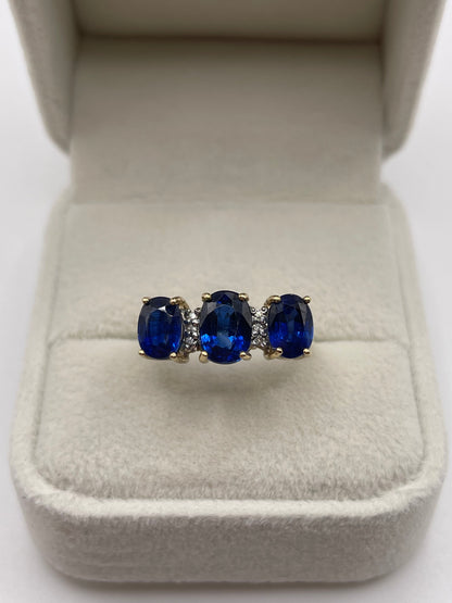 9ct gold kyanite and diamond ring