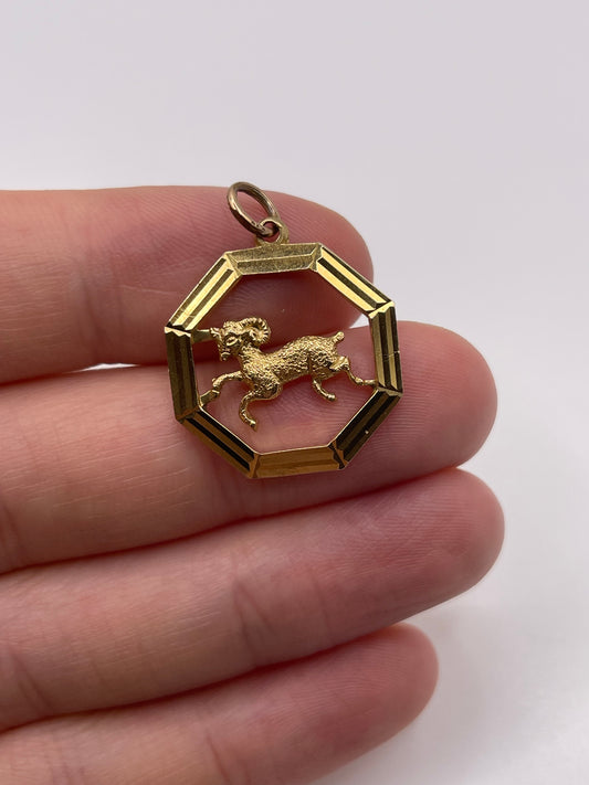9ct gold Aries pendant