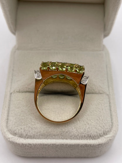 9ct gold peridot and diamond ring