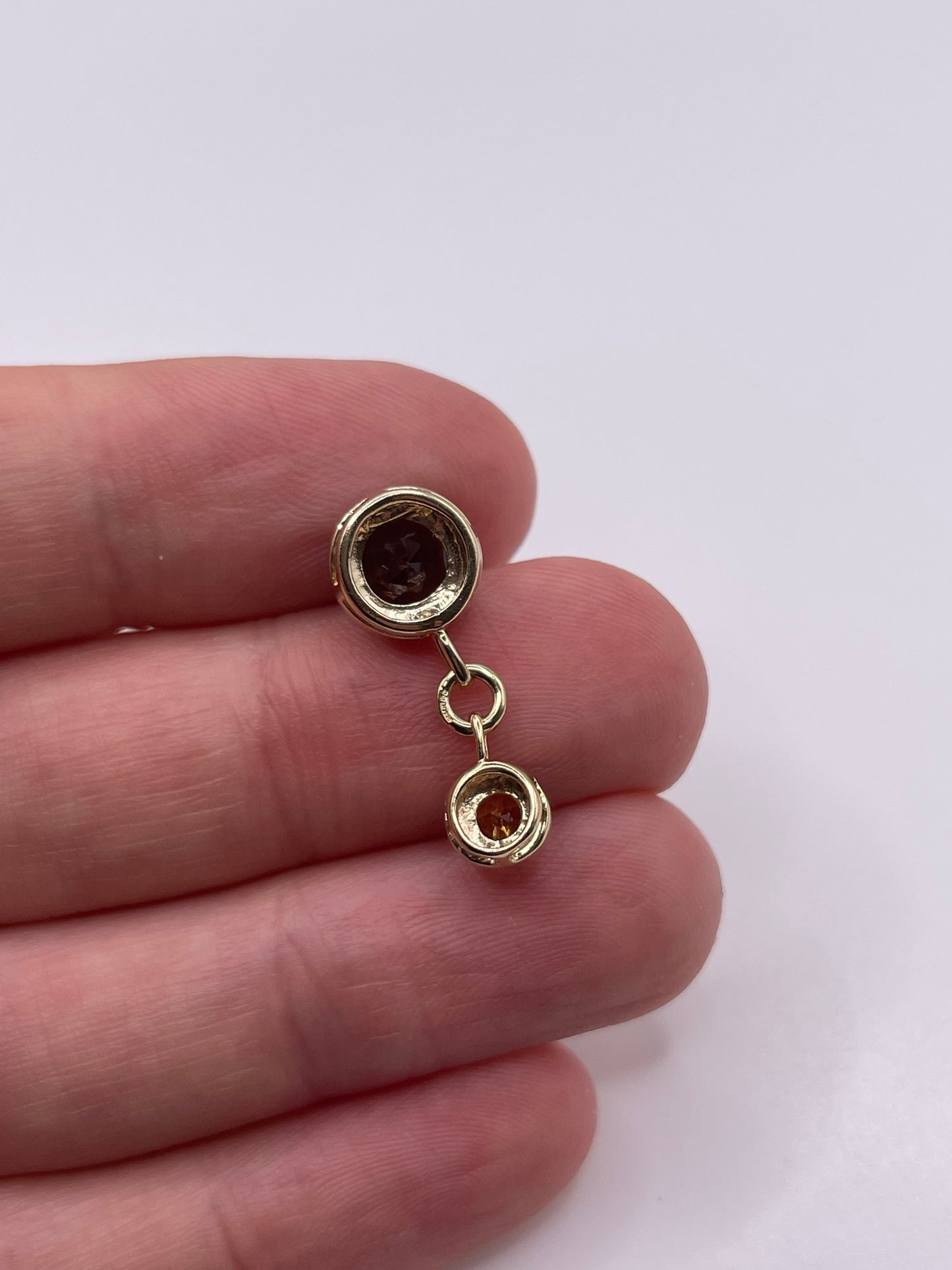9ct gold citrine and Smokey quartz pendant