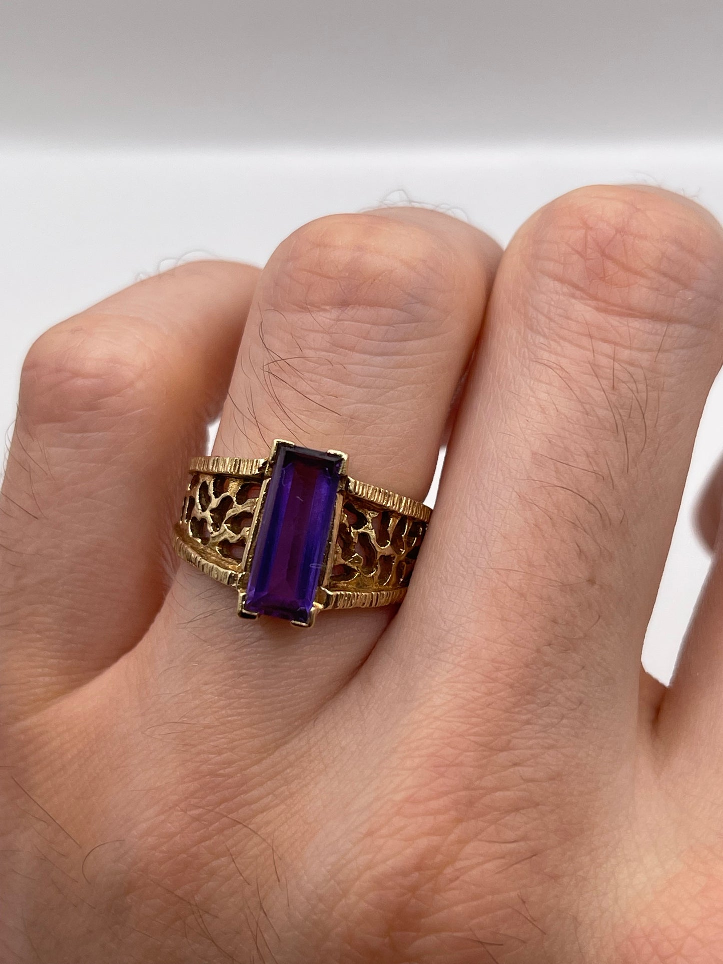 9ct gold amethyst ring