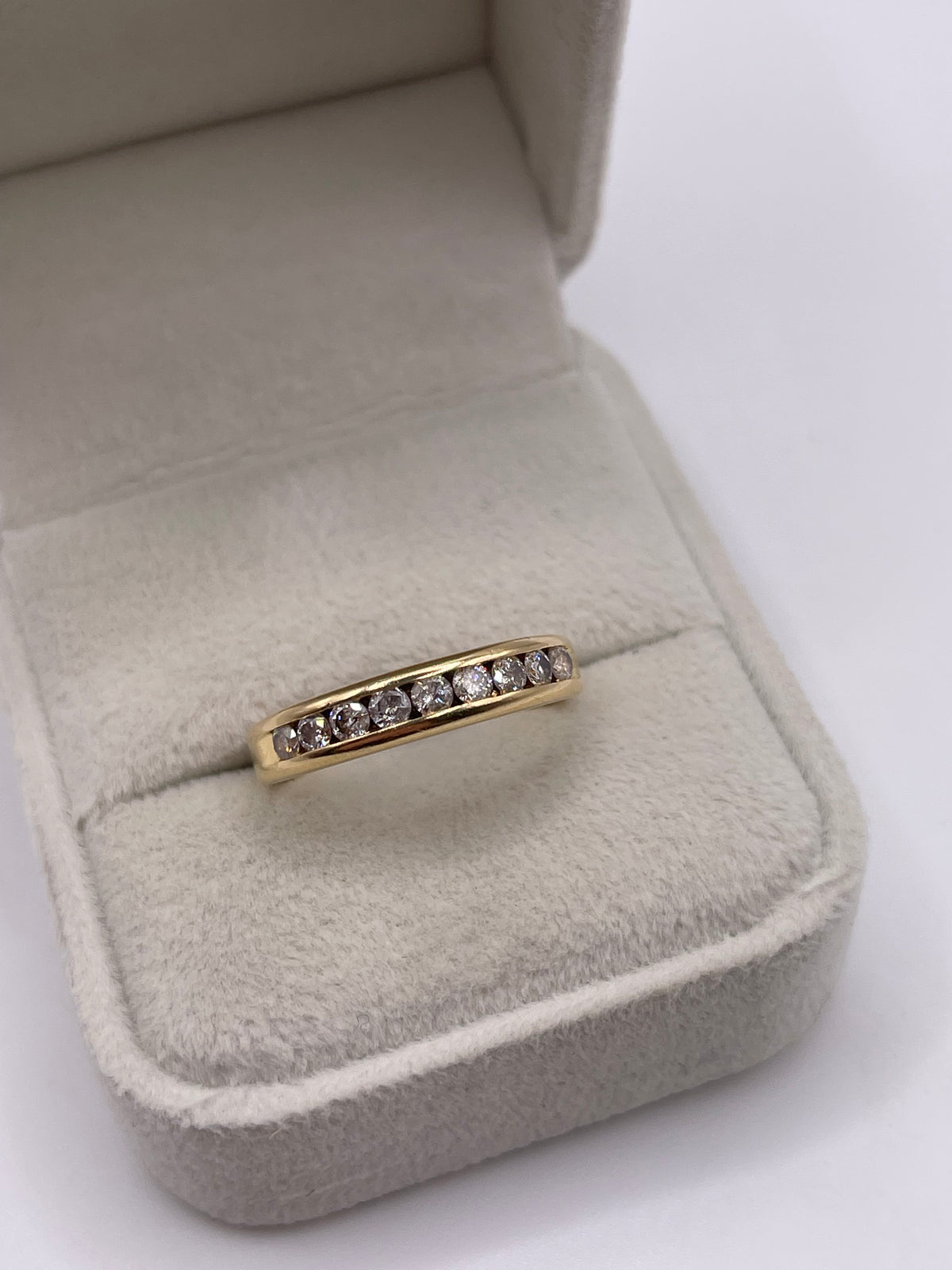 18ct gold 50 point diamond ring
