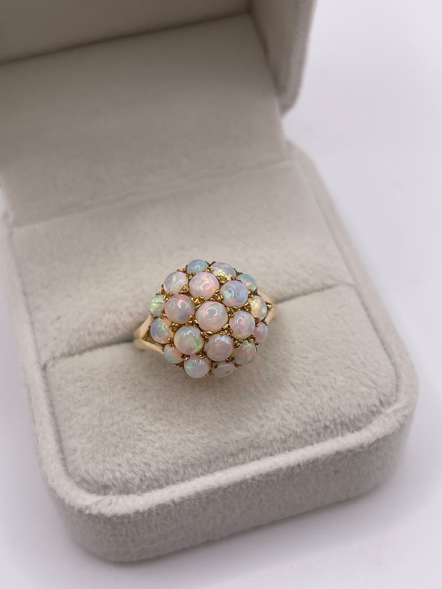 9ct gold opal cluster ring