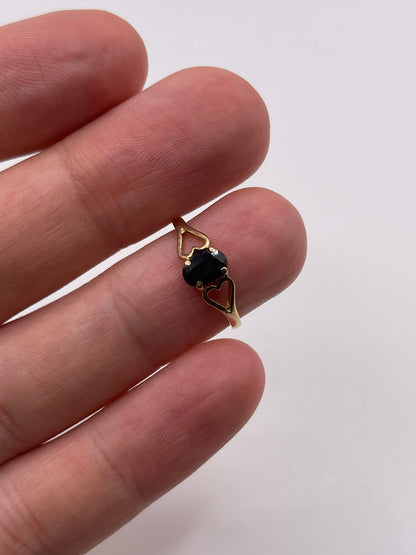 9ct gold sapphire ring