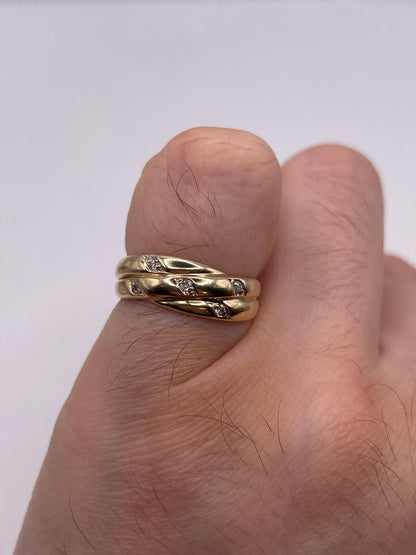9ct gold diamond ring