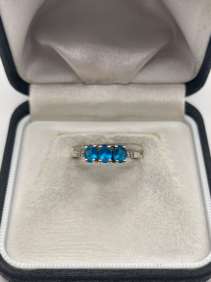 9ct gold blue apatite and diamond ring