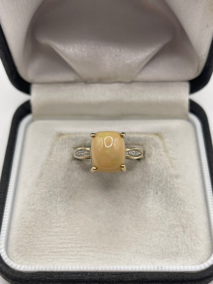 9ct gold opal and diamond ring
