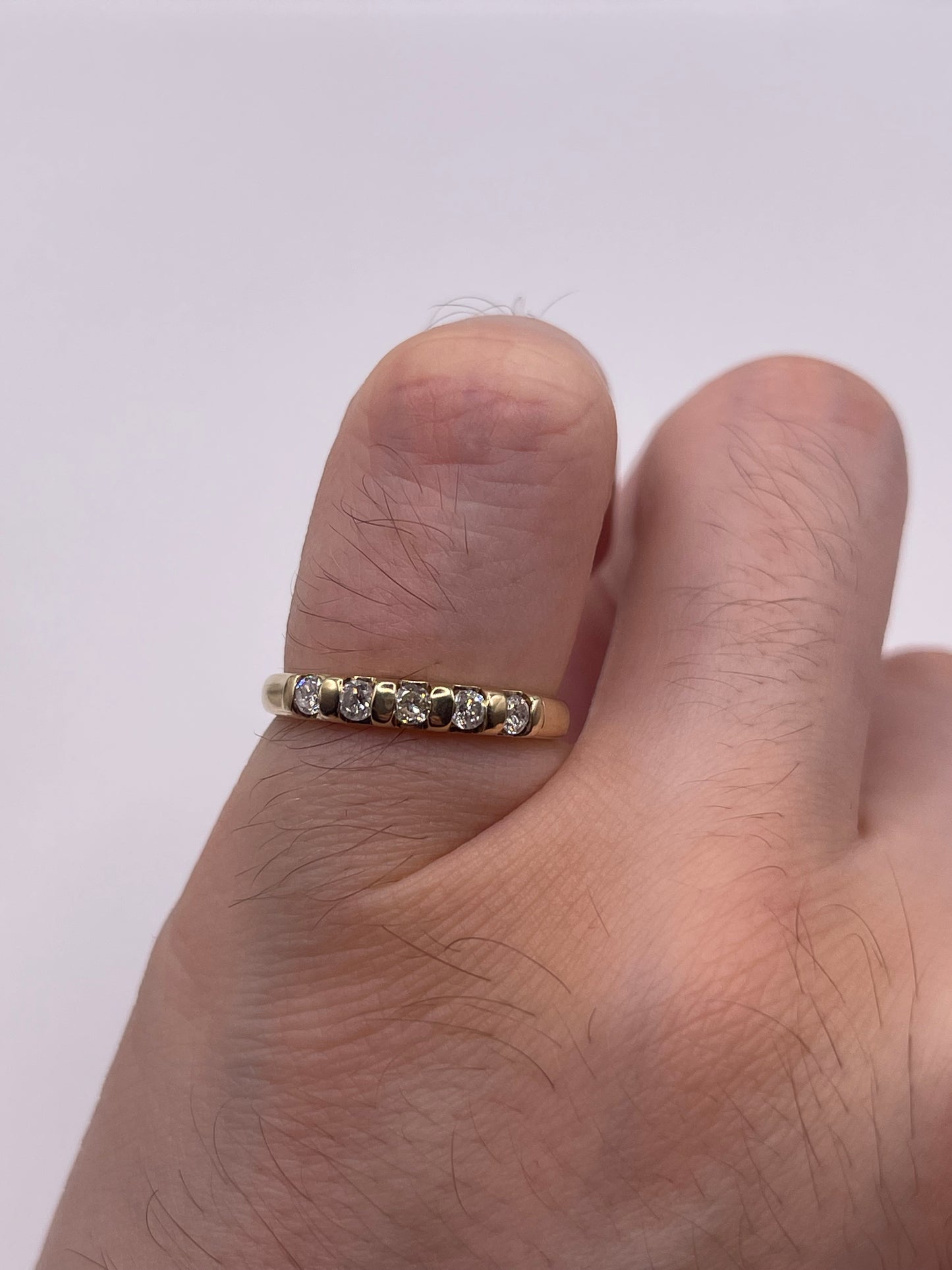 9ct gold diamond ring