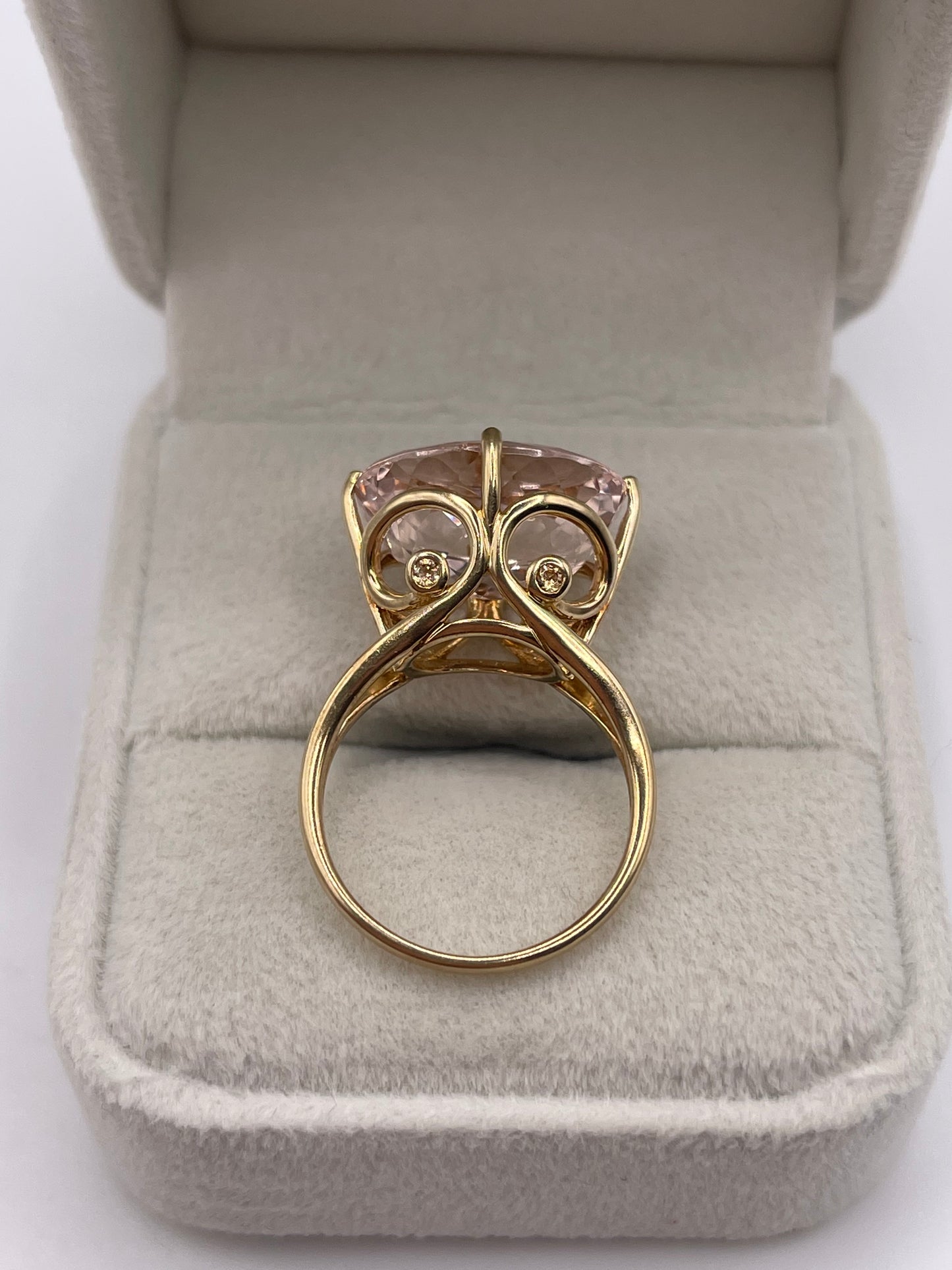 9ct gold morganite ring