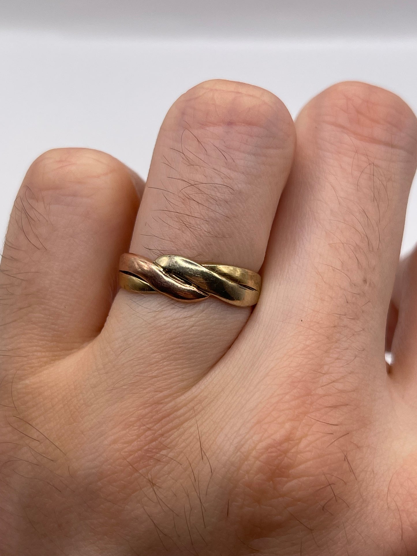 9ct tri gold ring