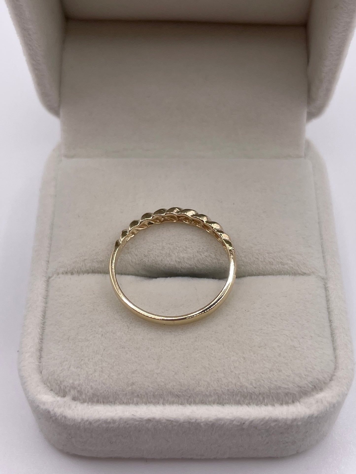 9ct gold croissant ring