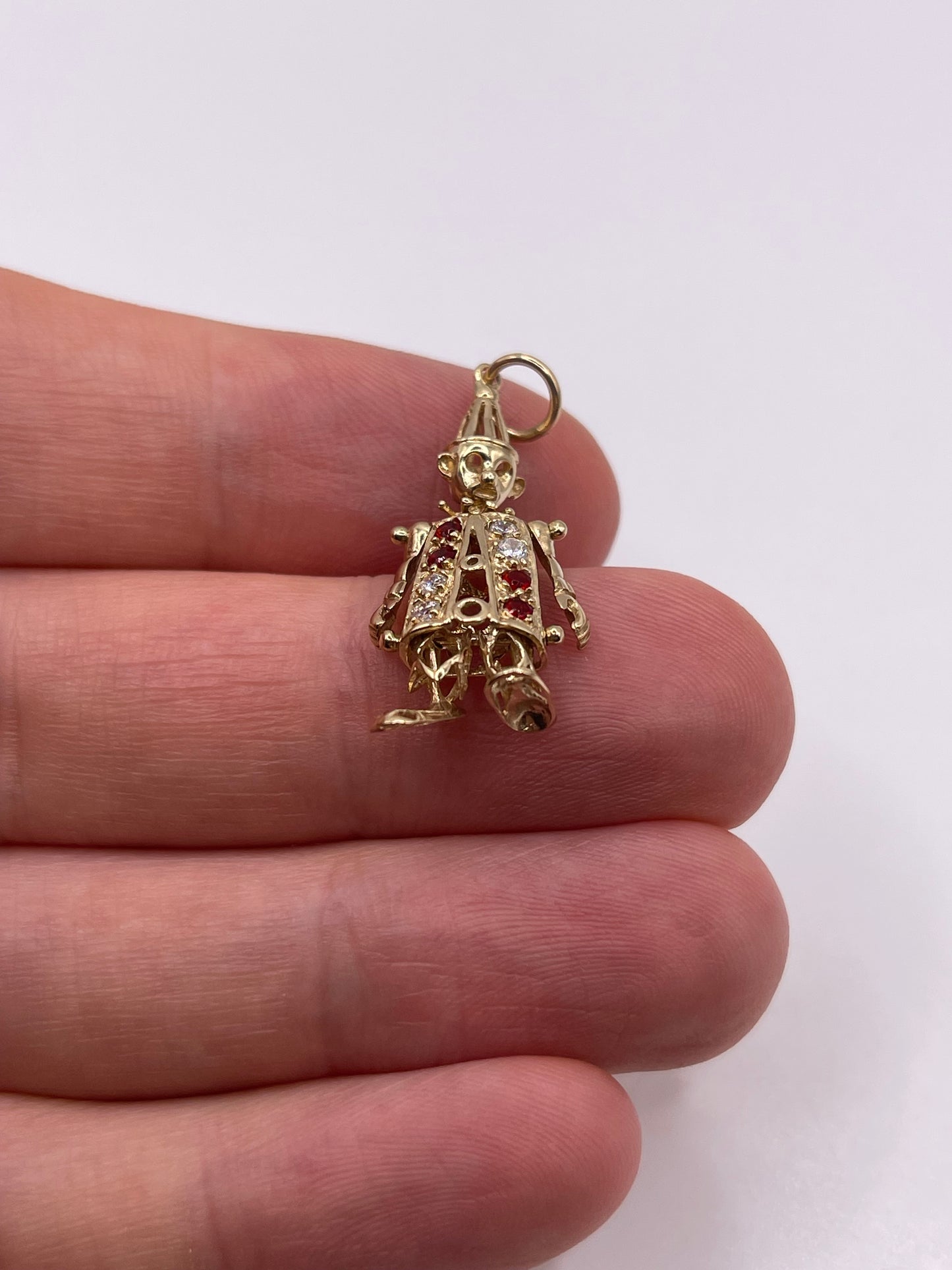 9ct gold cz clown pendant