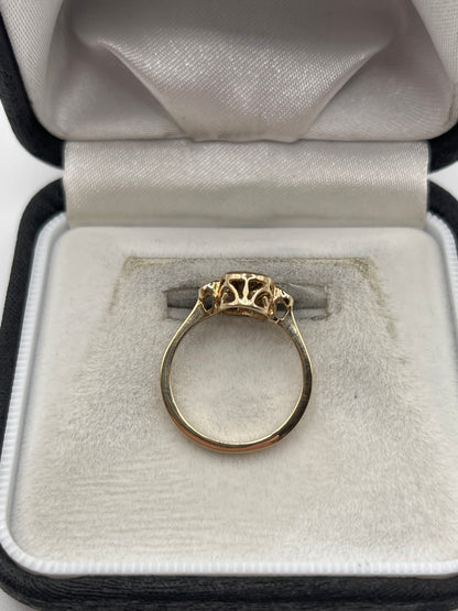 9ct gold quartz and zircon ring