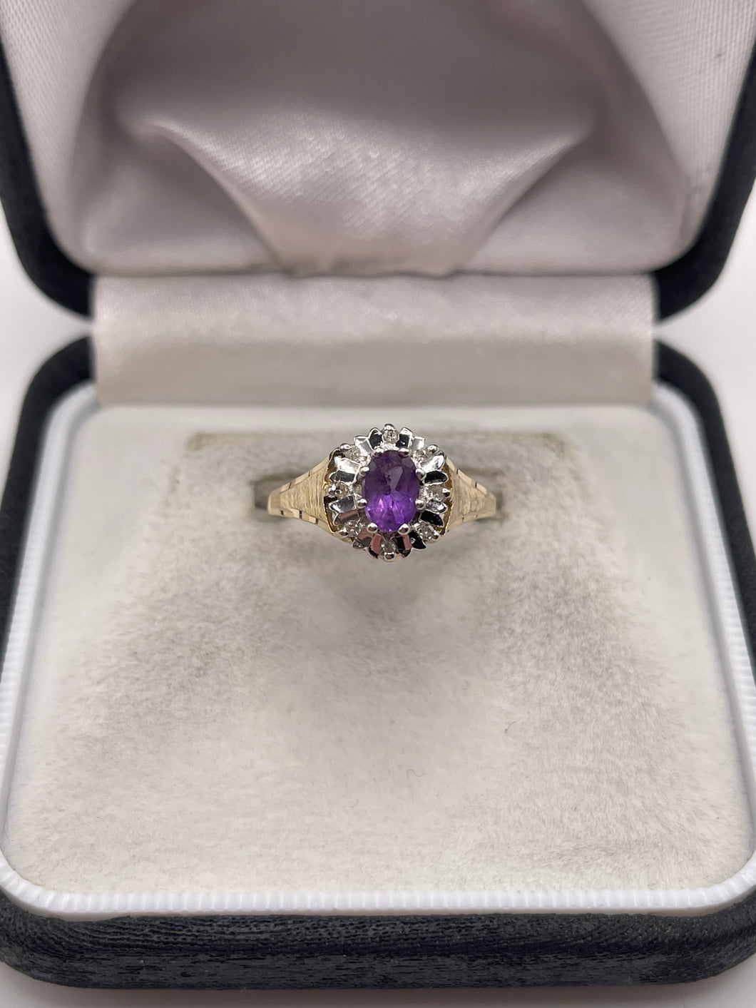 9ct gold amethyst and diamond ring