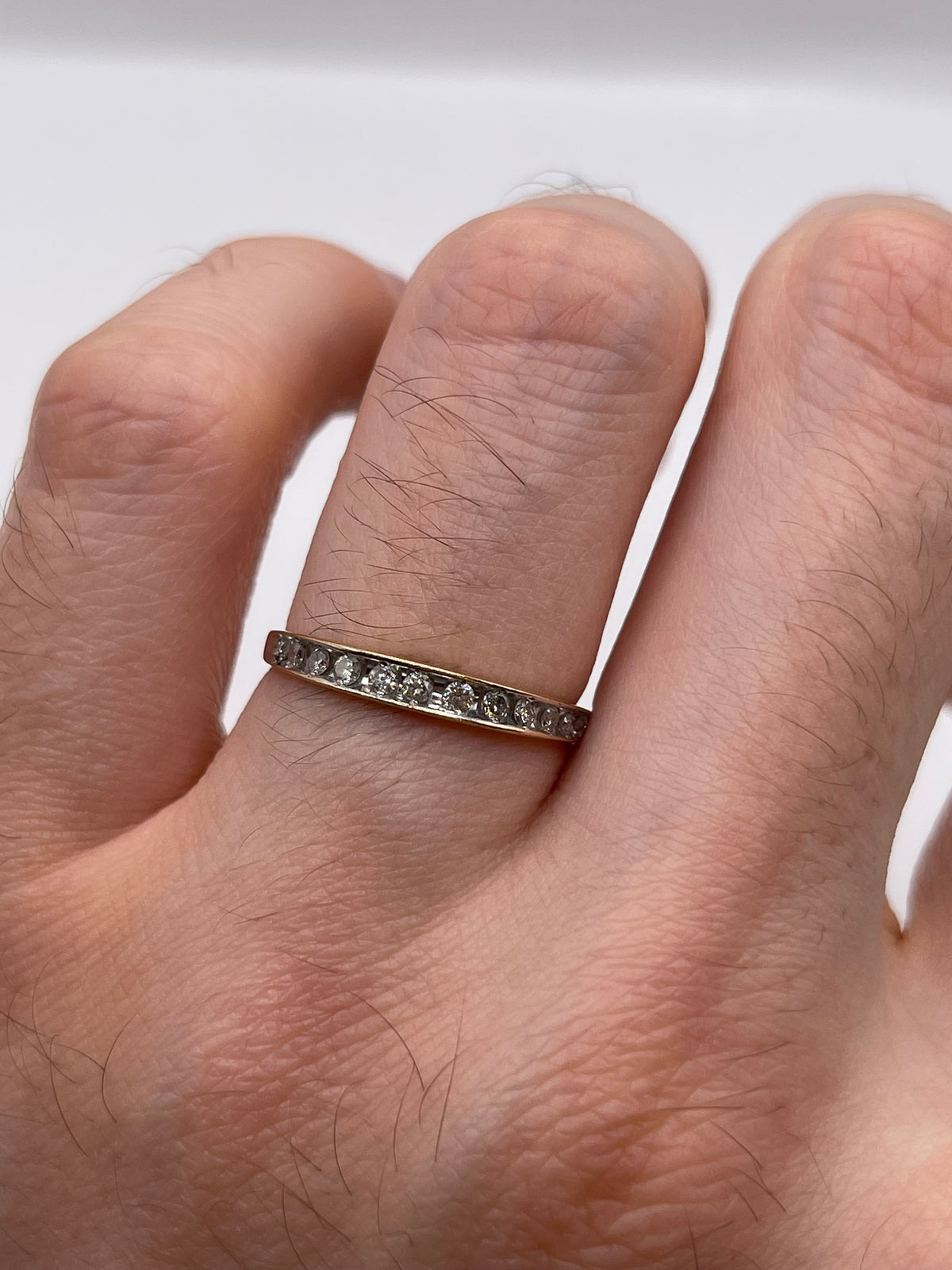9ct gold diamond ring