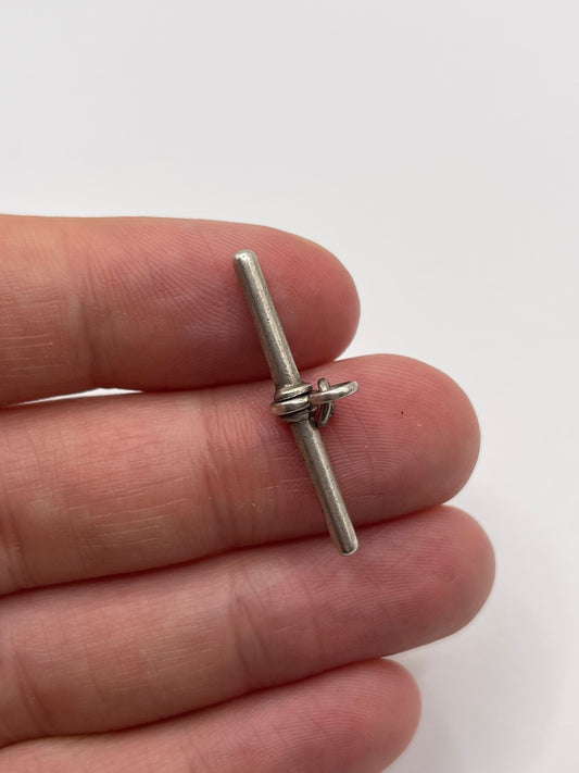 Silver t bar pendant