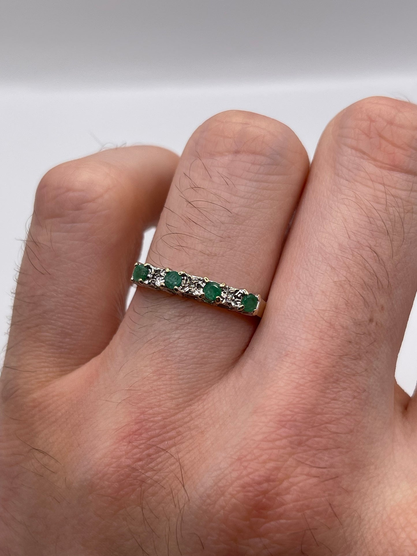 9ct gold emerald and diamond ring