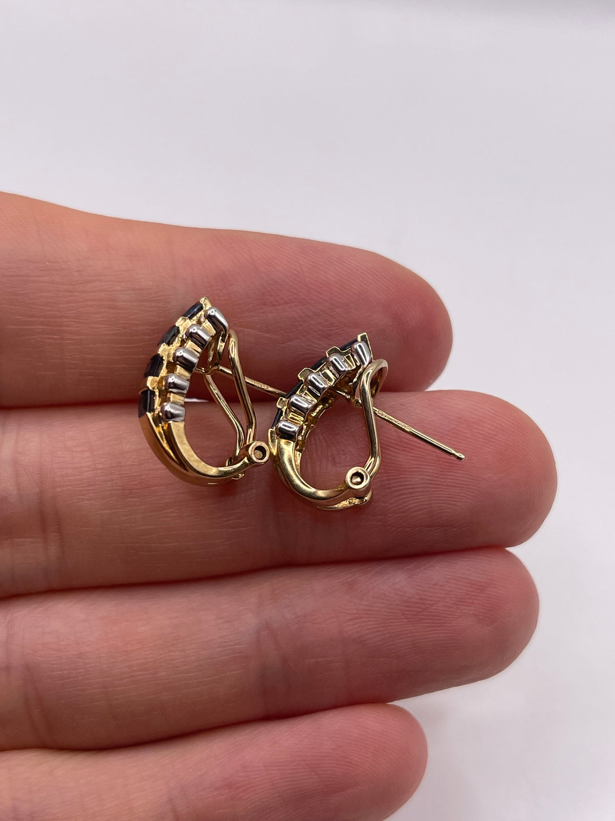 9ct gold sapphire earrings