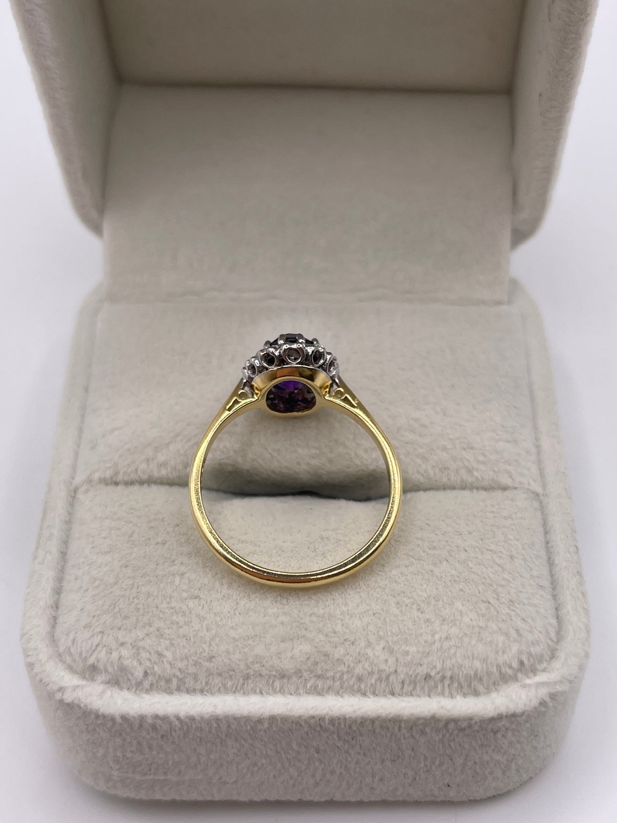 18ct gold amethyst and diamond ring