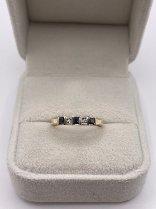 9ct gold sapphire and diamond ring