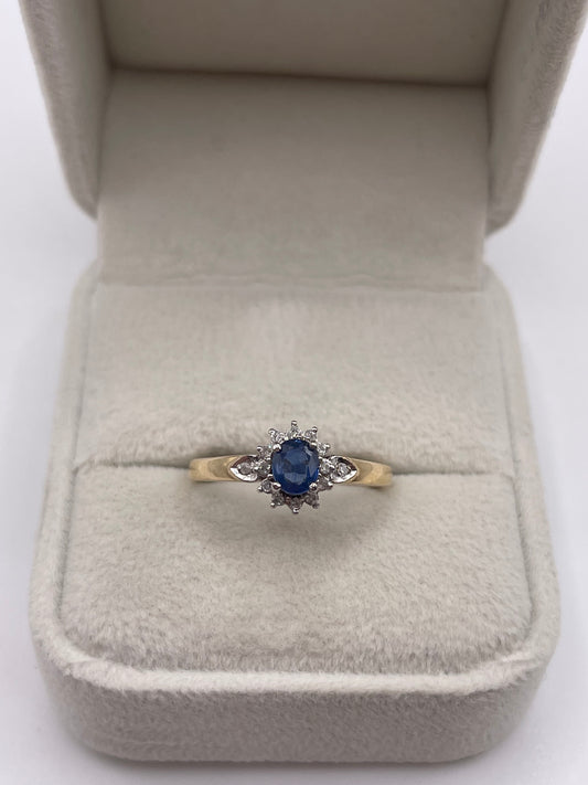 9ct gold sapphire and diamond ring