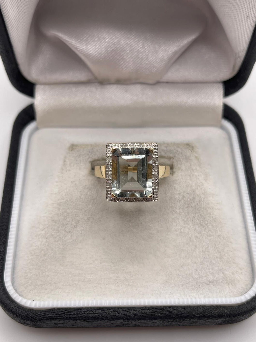 9ct gold green amethyst and diamond ring