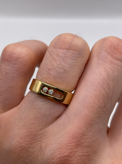 18ct gold cz moving ring