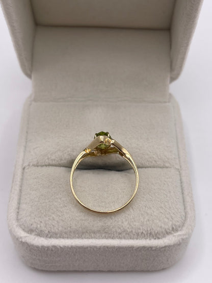 9ct gold peridot ring