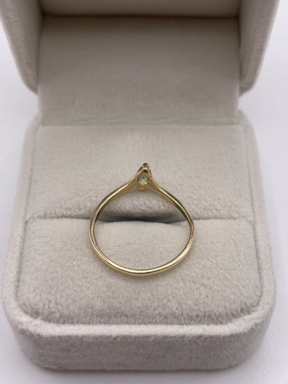 9ct gold peridot wishbone ring