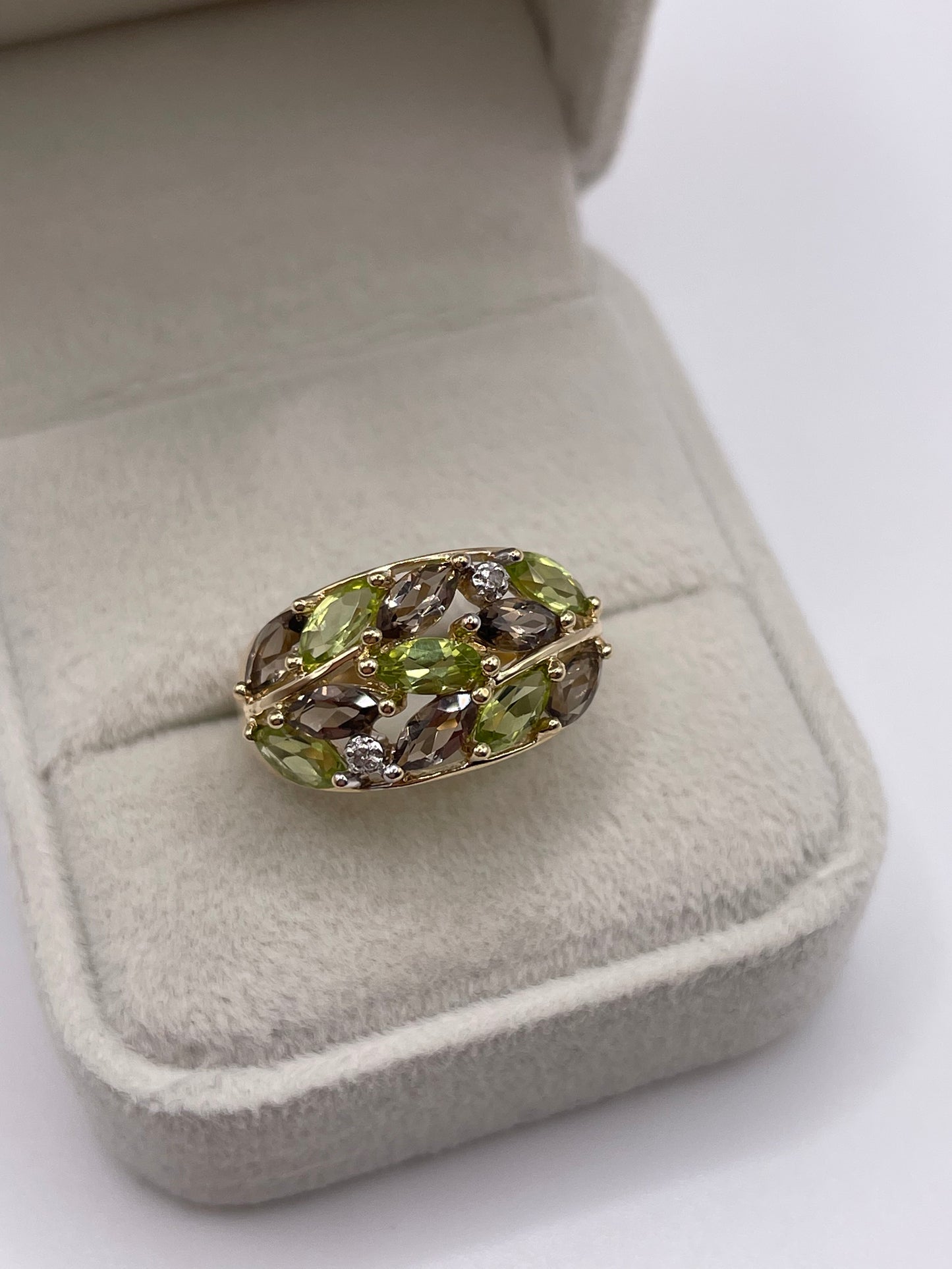 9ct gold Smokey quartz, peridot and diamond ring