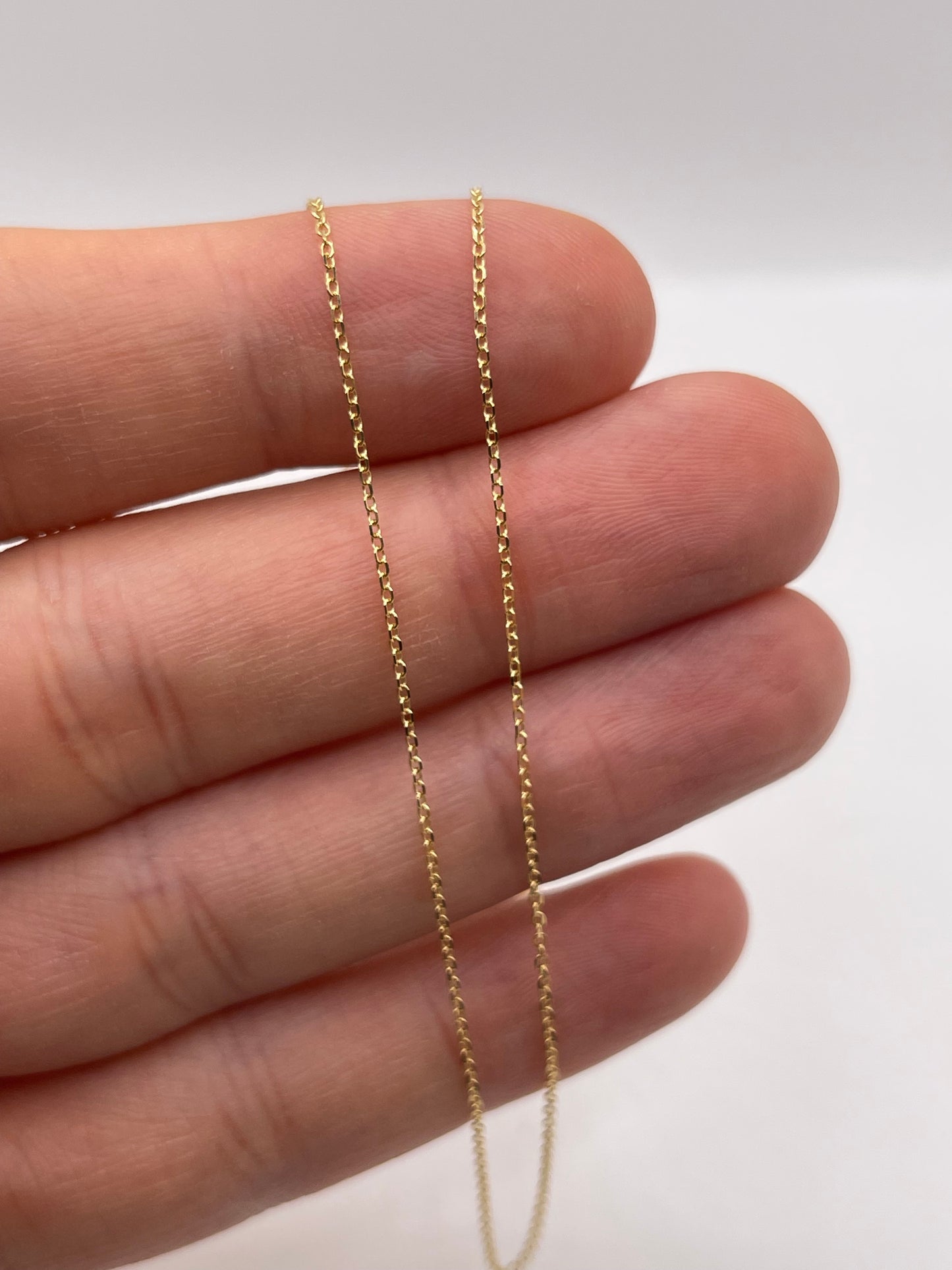 9ct gold chain 427