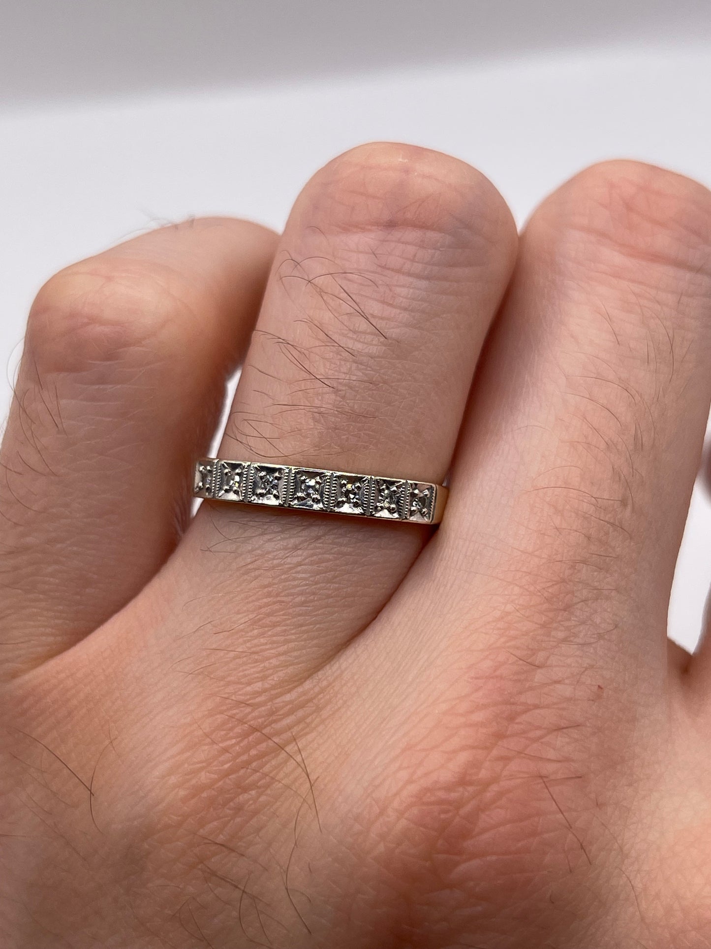9ct gold diamond ring