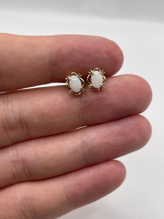9ct gold opal earrings