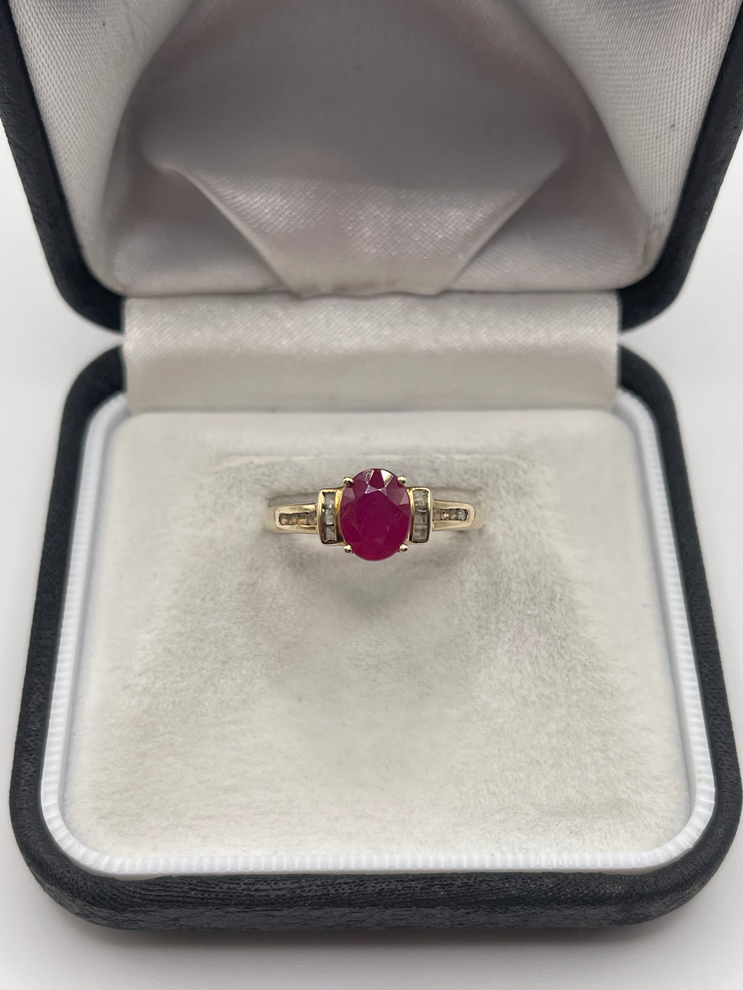9ct gold ruby and zircon ring