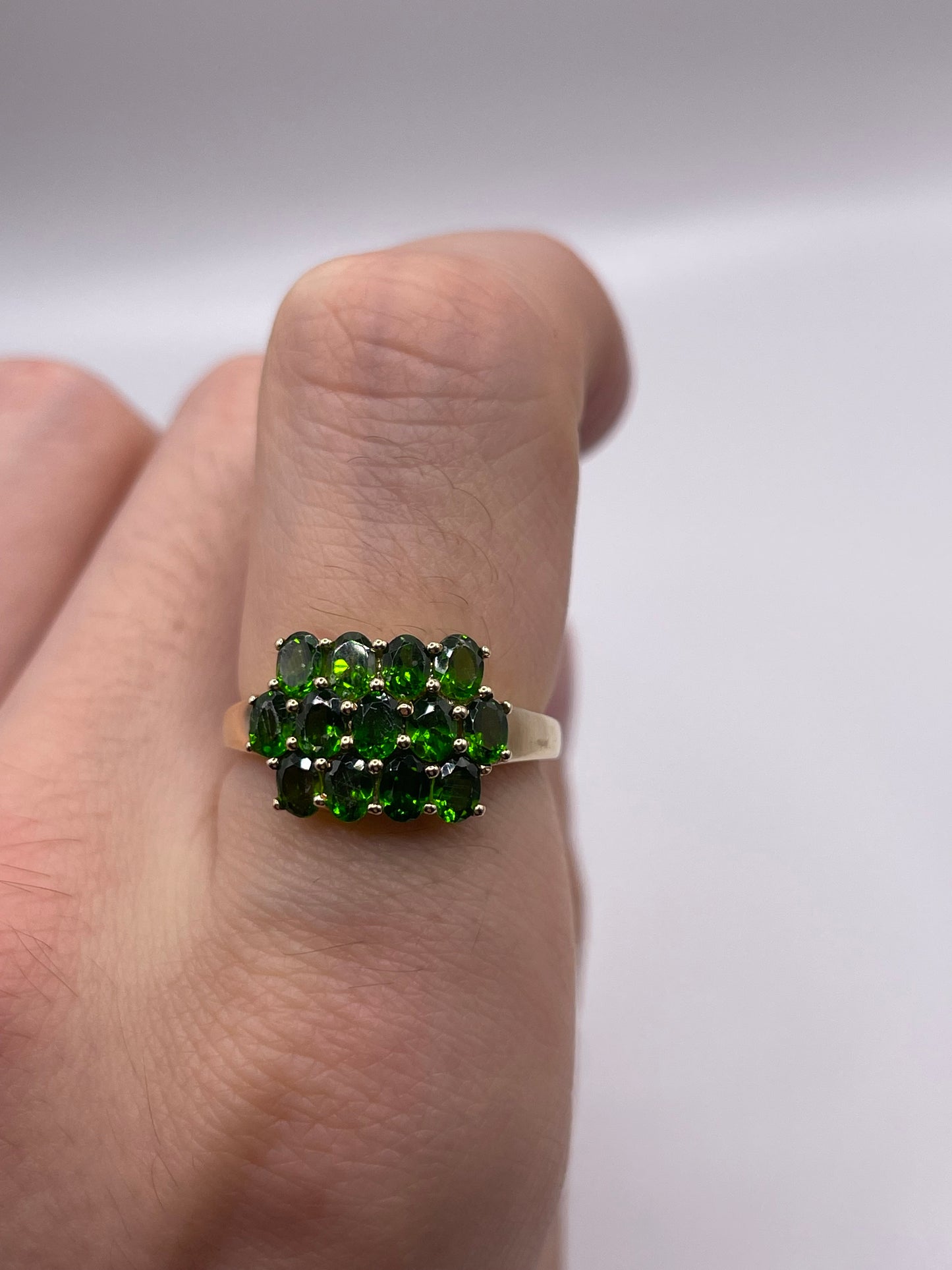 9ct gold diopside cluster ring
