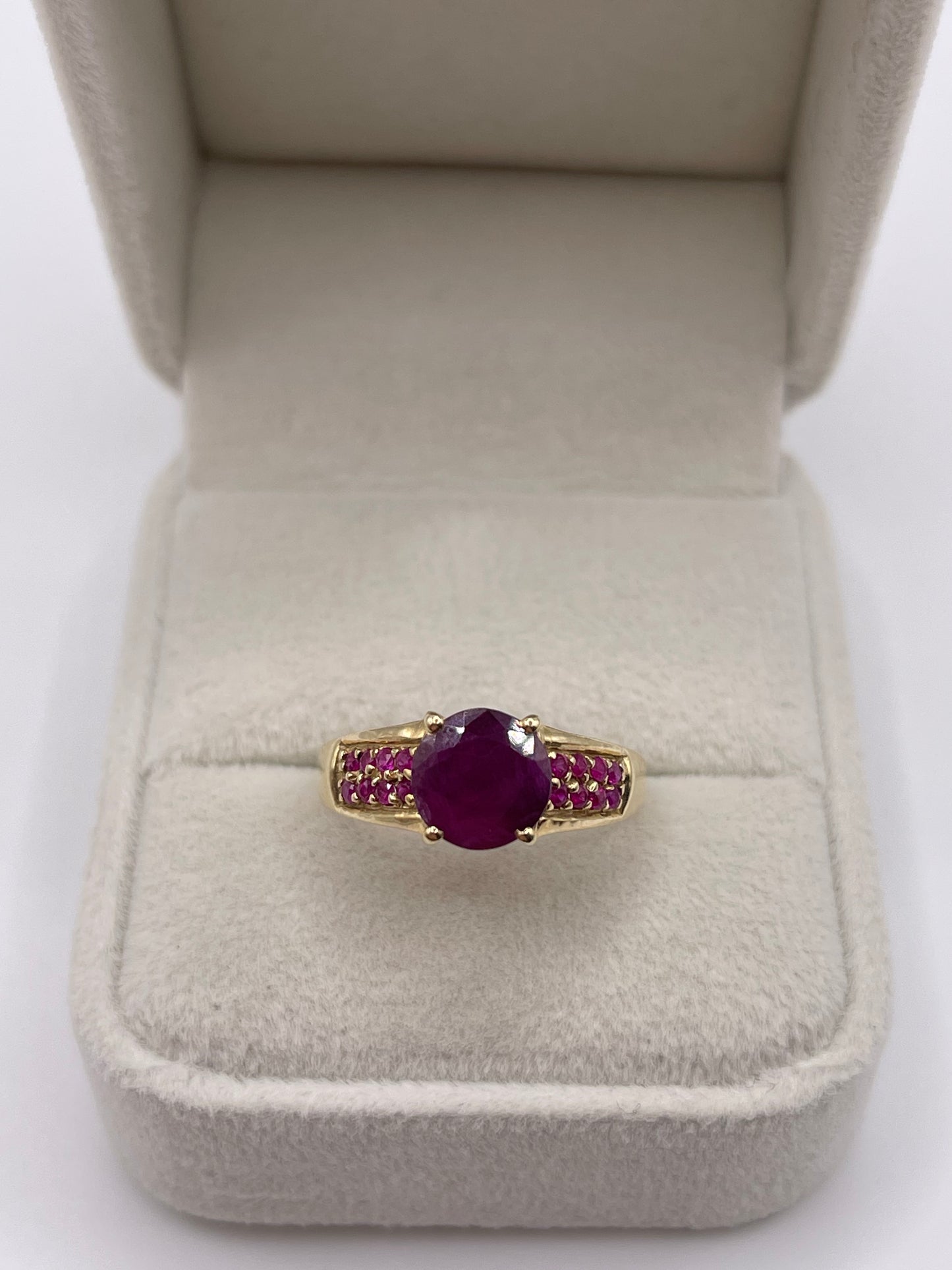 9ct gold ruby ring
