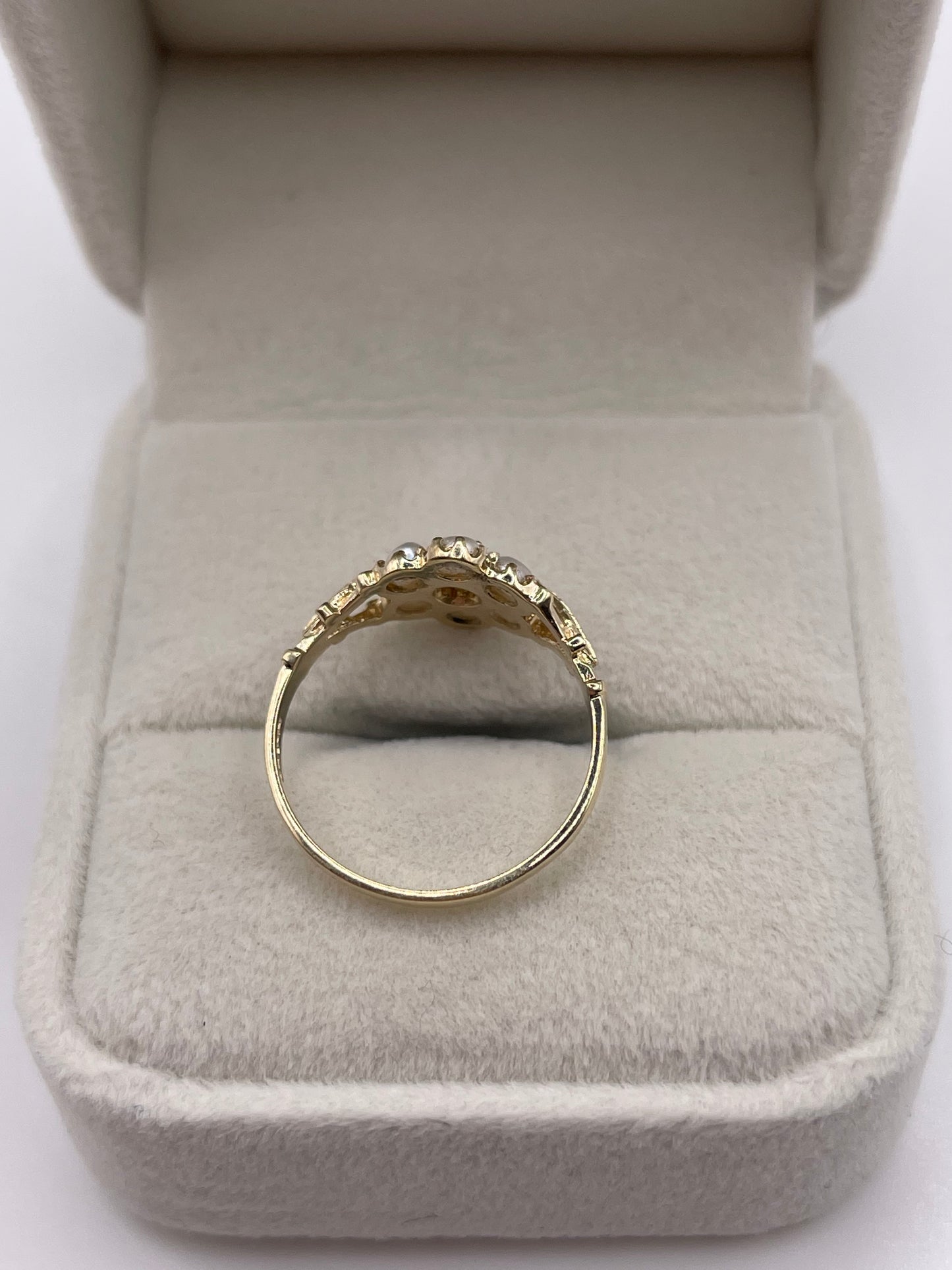 9ct gold pearl cluster ring