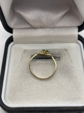 Load image into Gallery viewer, 9ct gold peridot heart ring
