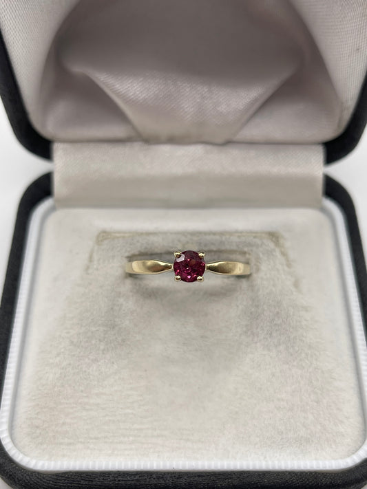 9ct gold tourmaline ring