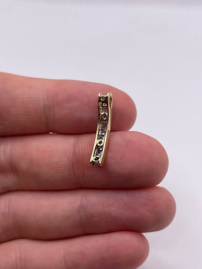 9ct gold topaz pendant