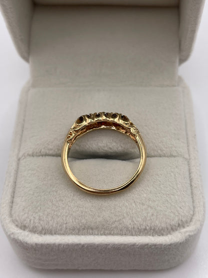 9ct gold garnet ring