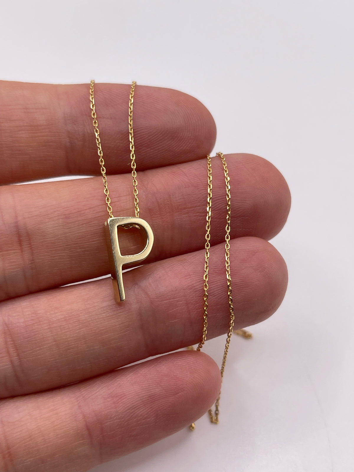 9ct gold initial P necklace