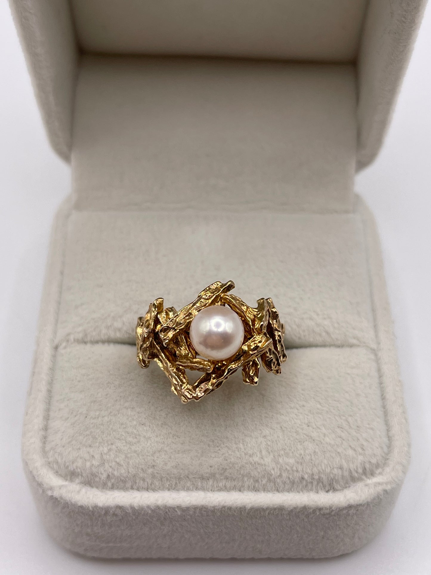 9ct gold pearl ring