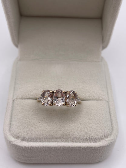 9ct gold morganite and diamond ring